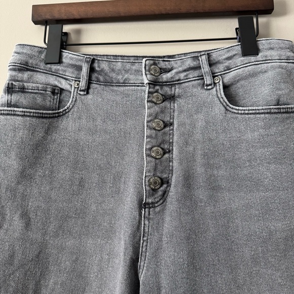 LOFT THE CURVY SKINNY BUTTON FLY JEANS SIZE 31 GRAY / GREY - Picture 2 of 6